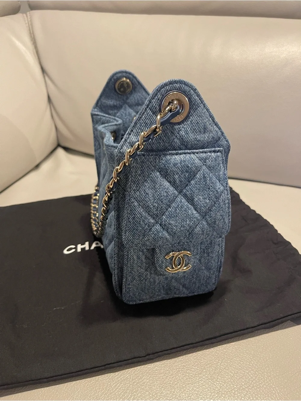 CHANEL mini 25